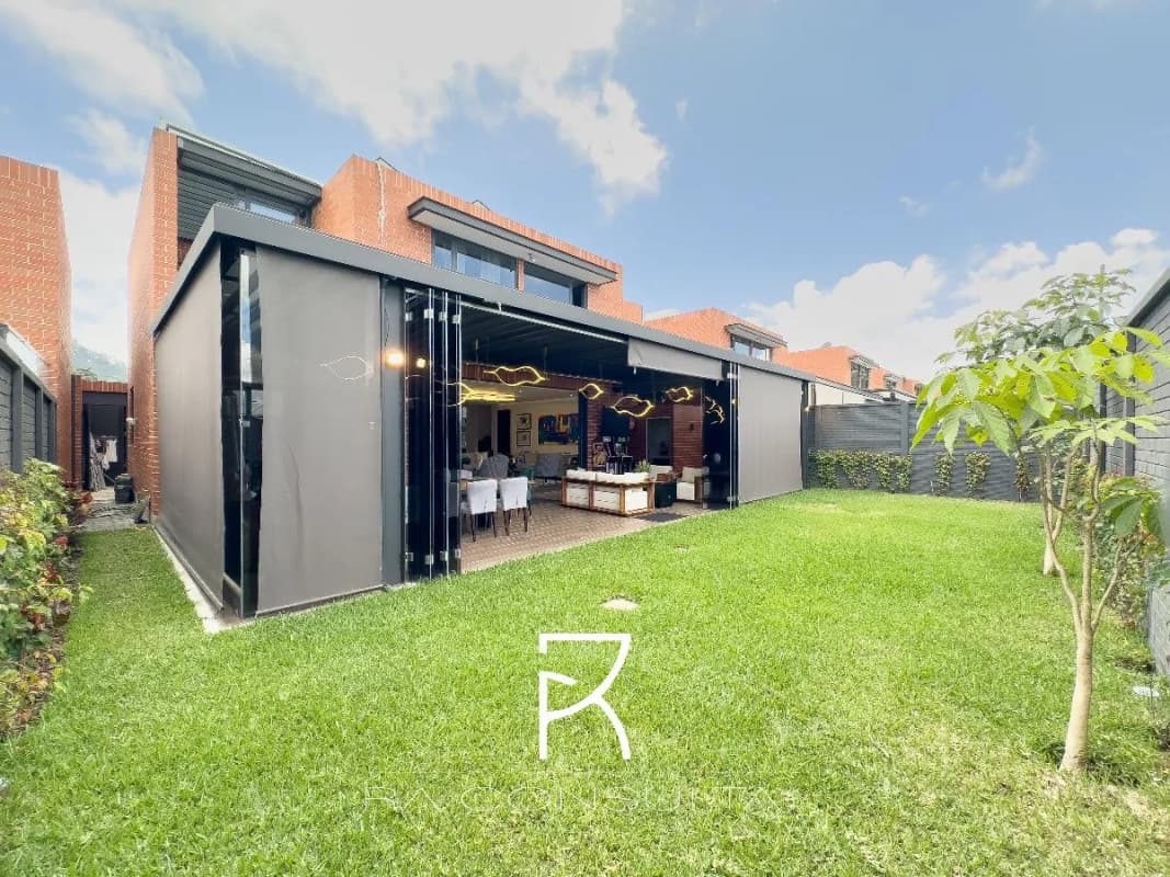 Casa en Venta Condominio Dalias, Km 15.5 Carretera a El Salvado