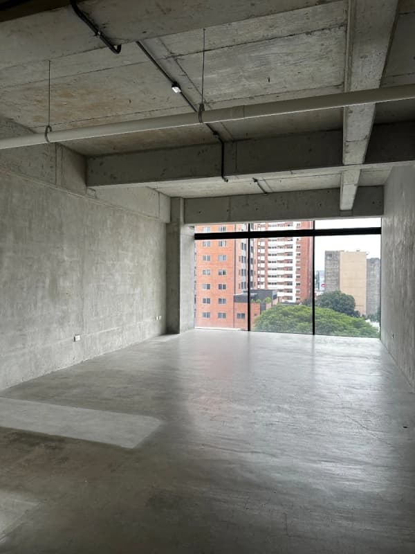 Edificio 01010, Z. 10, oficina en alquiler