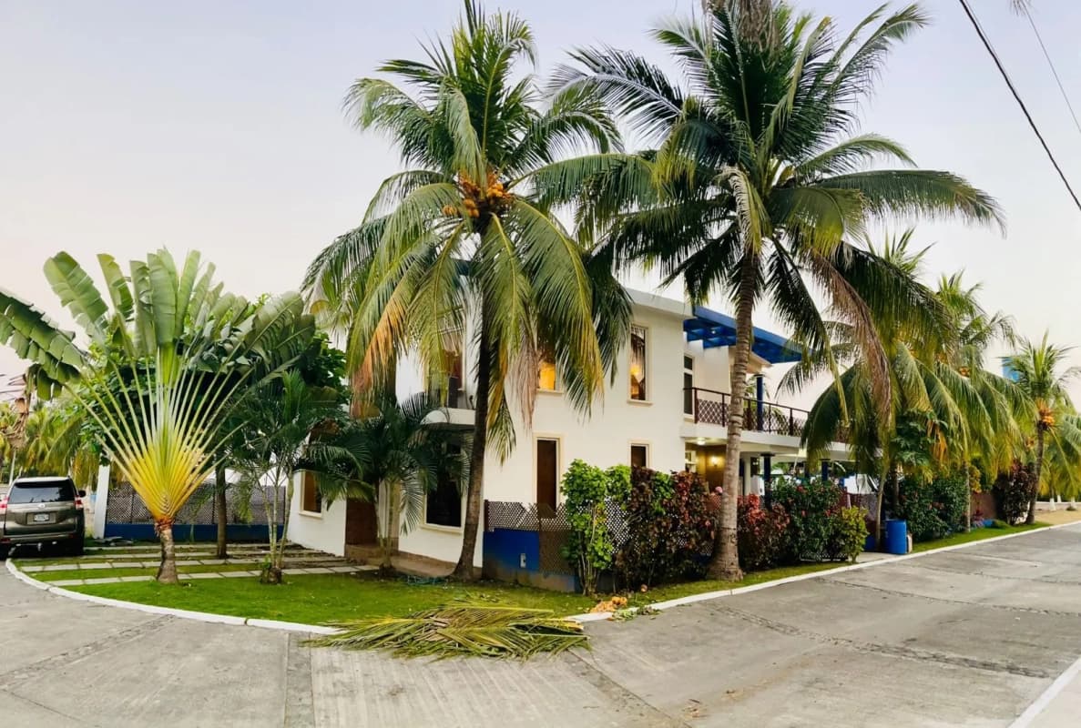 Casa de playa en venta Carretera a Chulamar