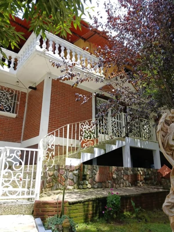 Casa de Campo en venta San Bartolome Milpas Altas