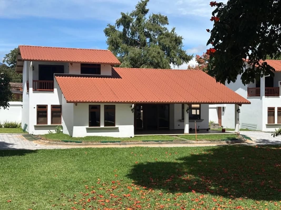 Casa en renta-San Pedro El Alto, en Villas de Duero