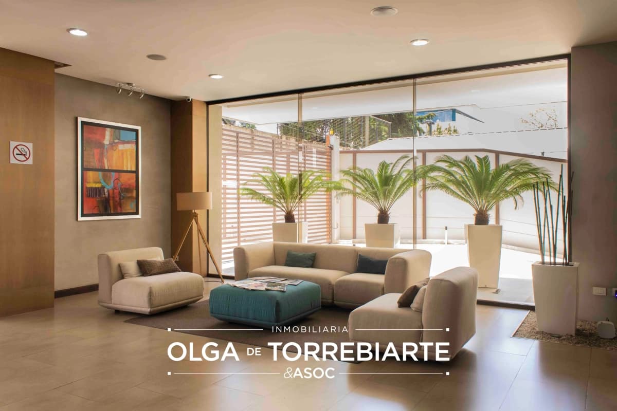 Apartamento en Veinti4, Zona 10
