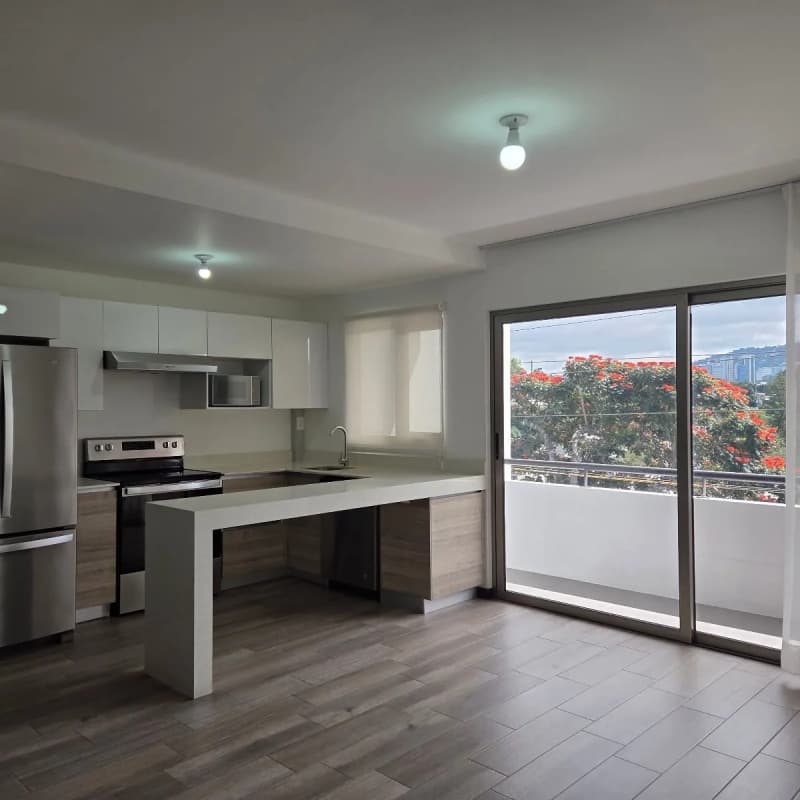 Apartamento en Venta 3 Habitaciones Zona 14 La Villa