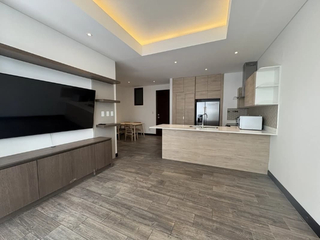 Apartamento en Lirios de Cayalá, zona 16