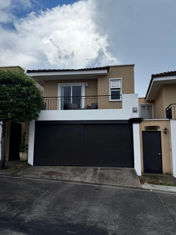 Casa en Venta Cumbres de La Arboleda Km. 21.5 CAES