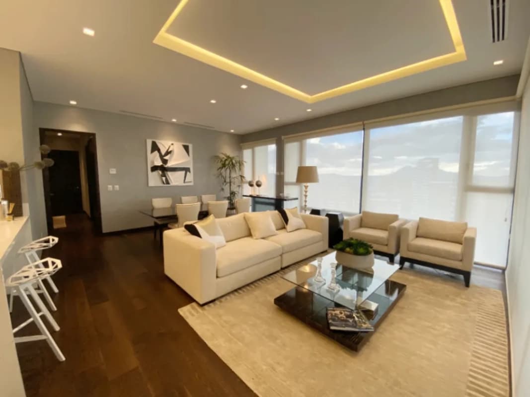 Apartamento con terraza en zona 10