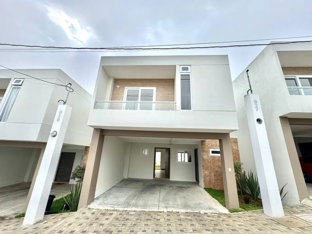 Casas en venta Bosques de Santa Elena, Carreterea a el salvador