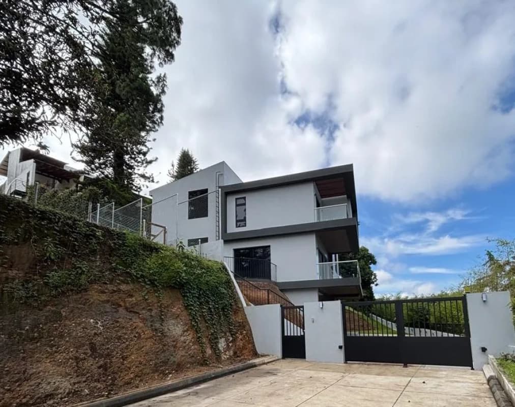 Casa Residenciales La Cruz, Santa Catarina Pínula