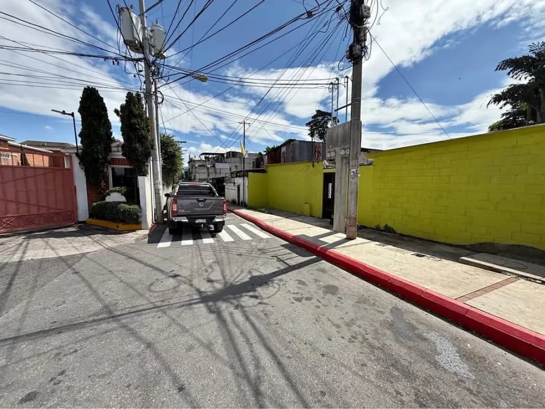 Terreno en Zona 15