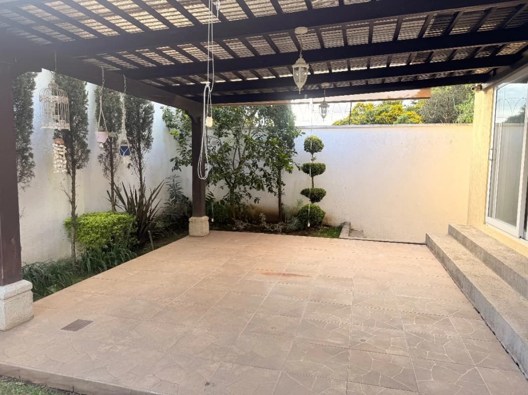 Casa de un nivel en venta en Condominio en Fraijanes