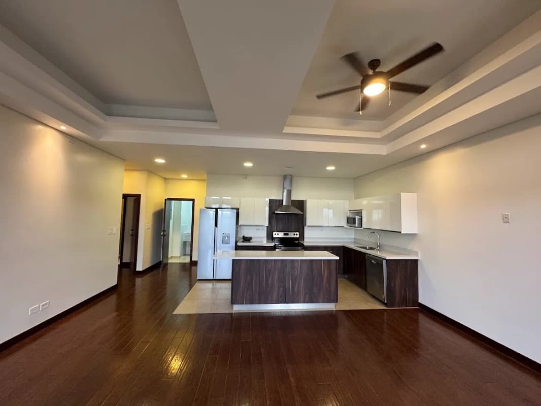 APARTAMENTO EN RENTA ZONA 16