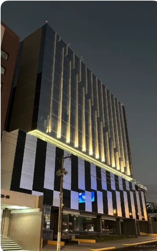 Exclusivo Edificio en Renta zona 10