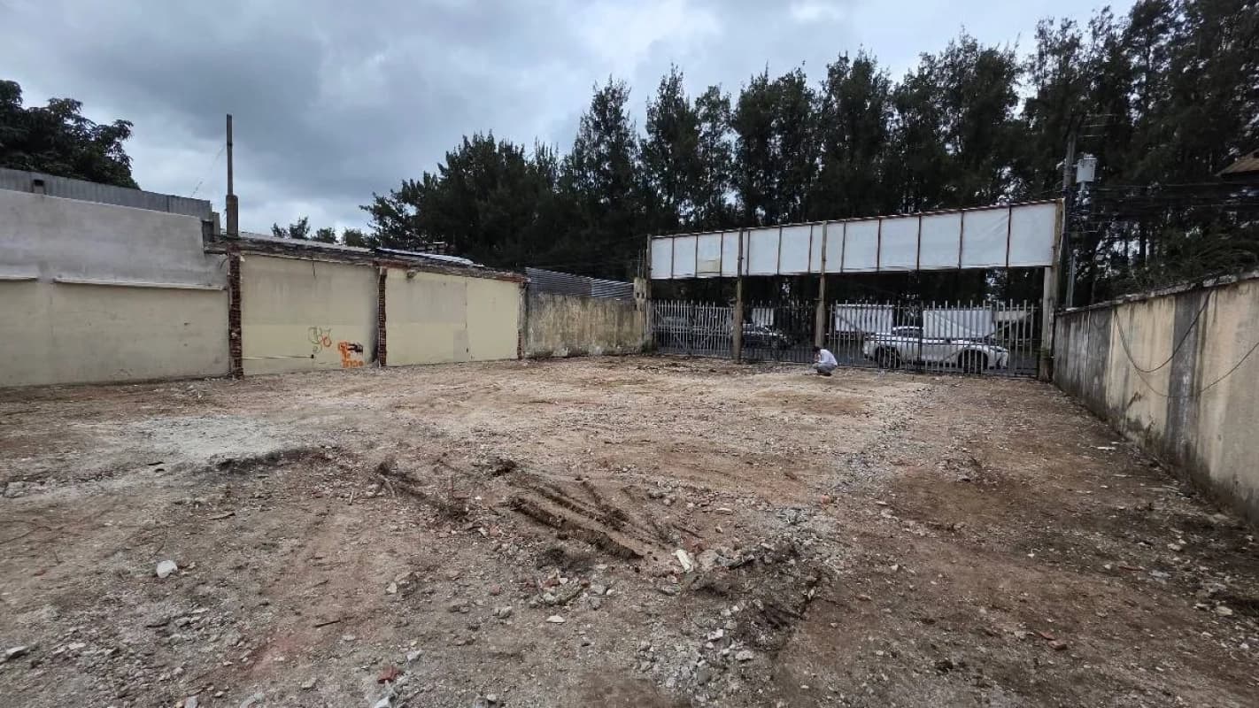 RENTO TERRENO COMERCIAL SOBRE BOULEVARD VISTA HERMOSA ZONA 15