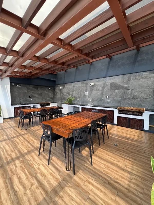 Venta de apartamento de dos habitaciones, Zona 10