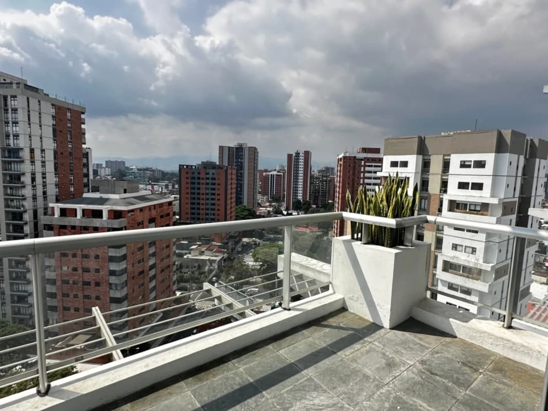 Apartamento en Atrium, zona 10 (actualmente alquilado)