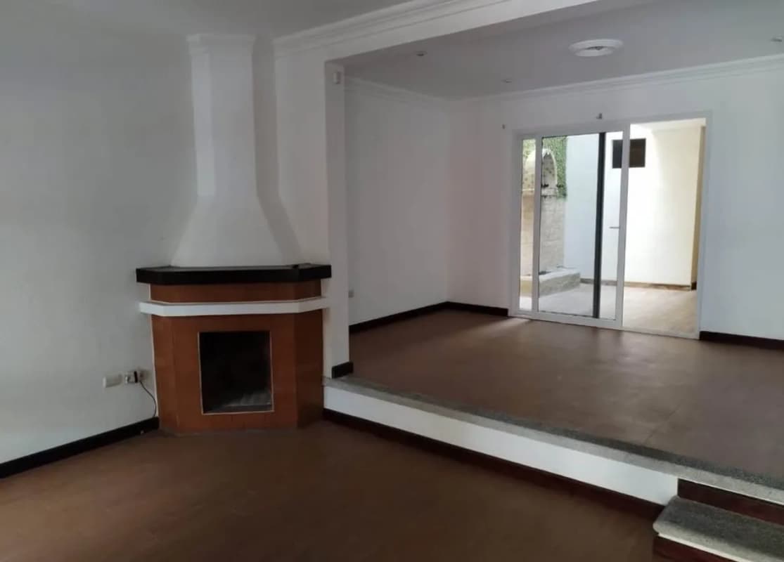 CASA EN VENTA CONDOMINIO BOSQUES DE ARRAZOLA, FHA