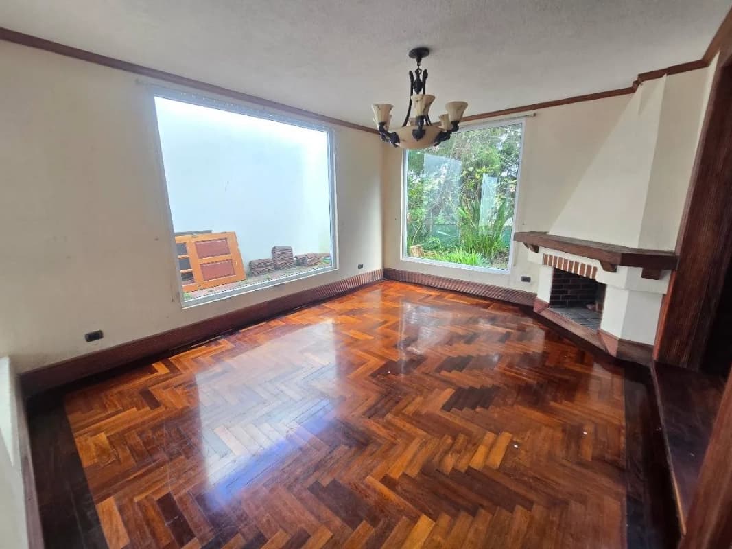 CASA EN VENTA CARRETERA A EL SALVADOR KM 16.5 LOS DIAMANTES