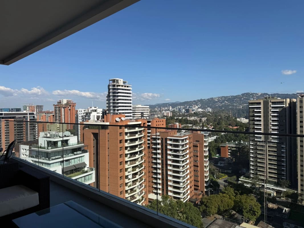 VENTA-APARTAMENTO ECHO TORRE I, ZONA 14.