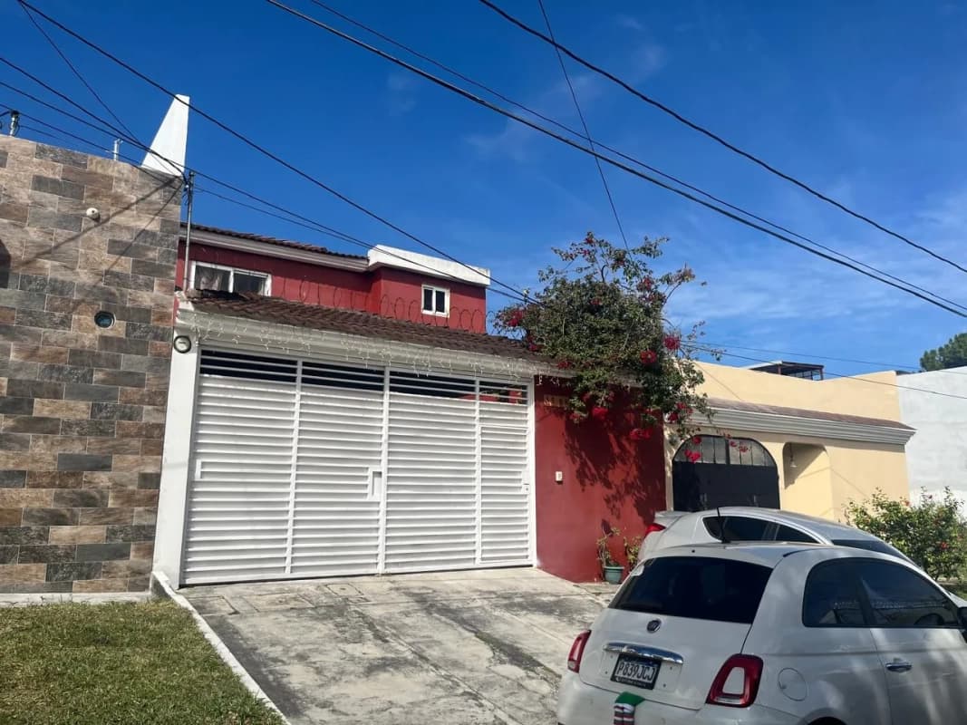 Casa en Venta Hacienda Real Zona 16