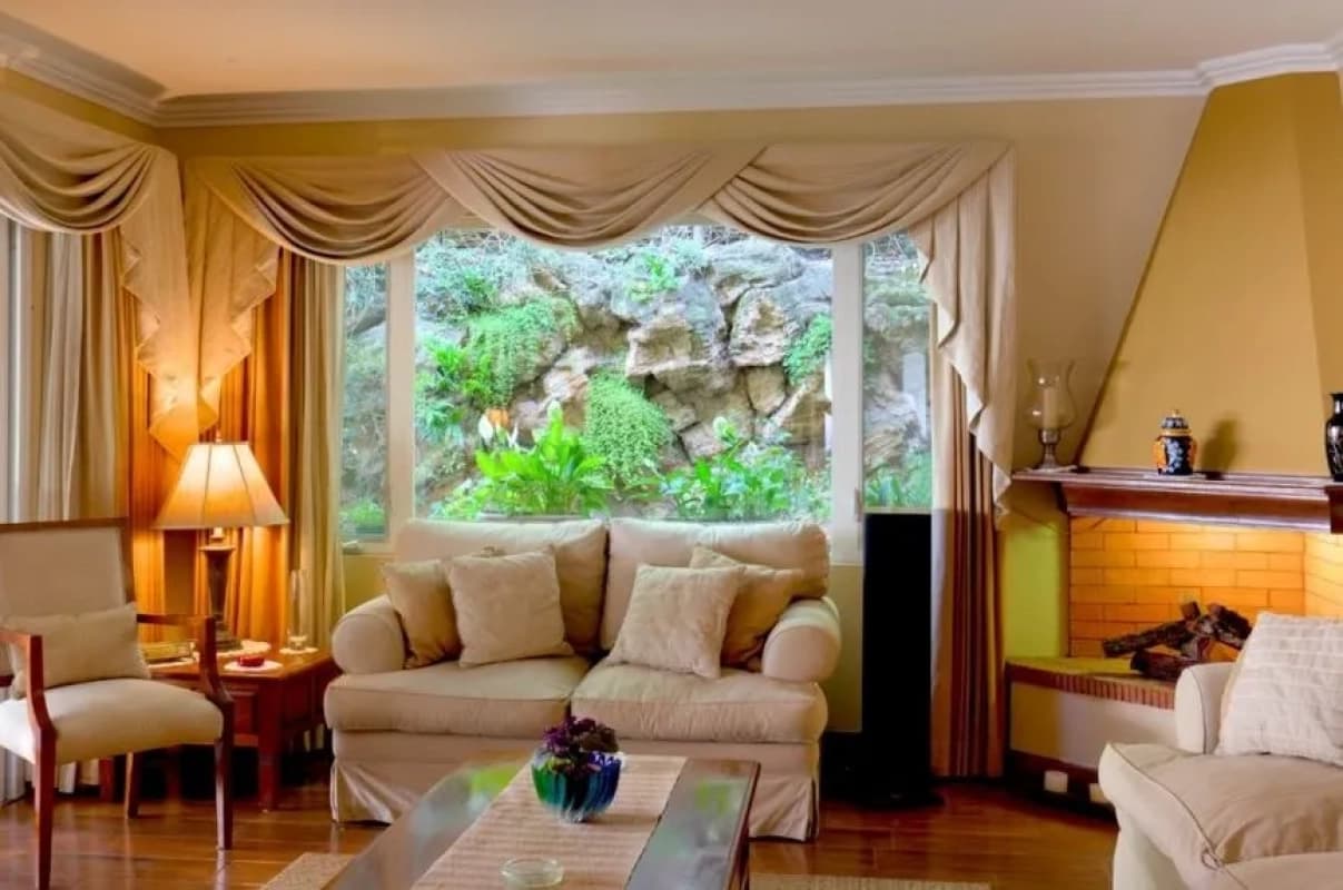Vendo casa exclusiva en Condominio El Jardín de la Fuente  Zona 14