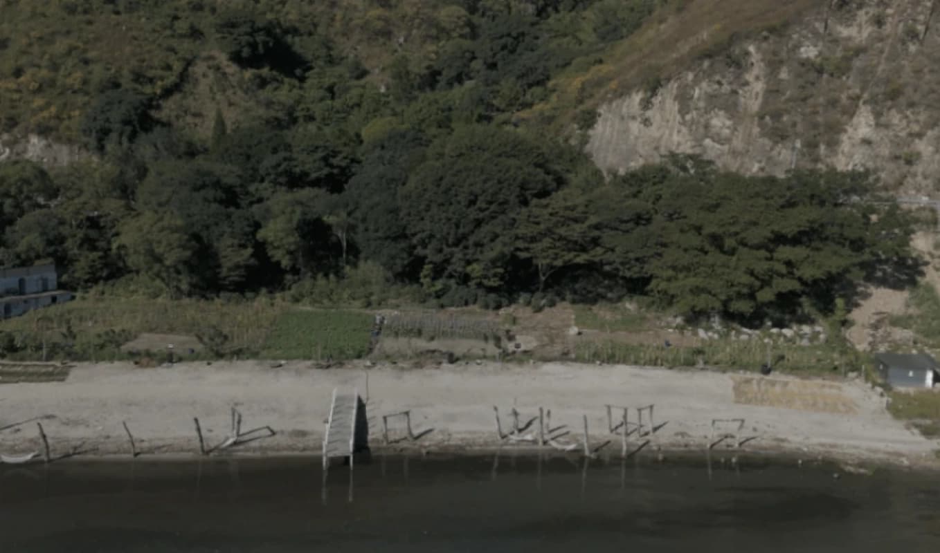 Terreno Orilla del Lago acceso carro San Juan La Laguna