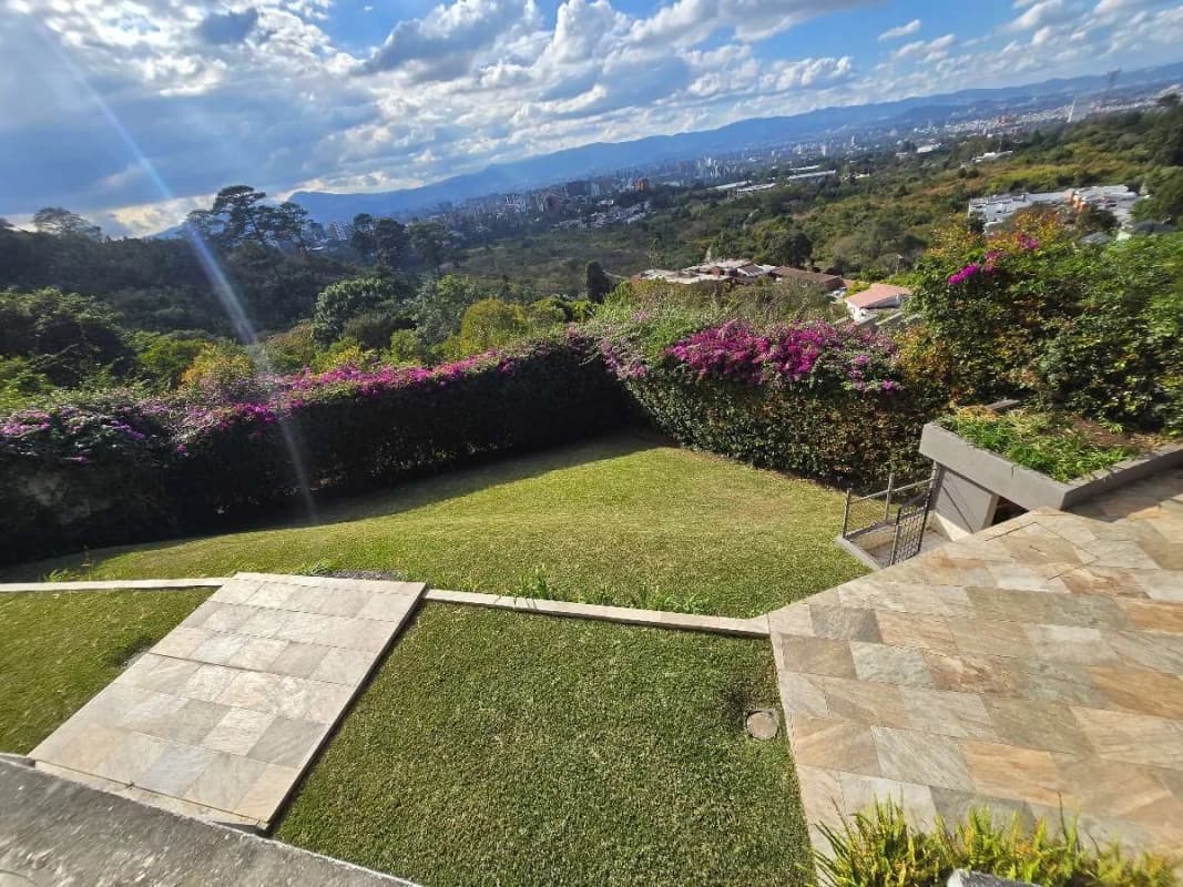 CASA EN VENTA EN ZONA 16