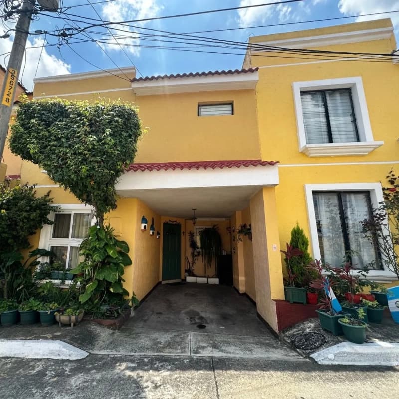 CASA EN COND. SANTA BARBARA, SAN CRISTÓBAL