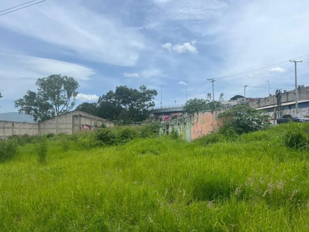 Venta terreno en sector industrial y comercial