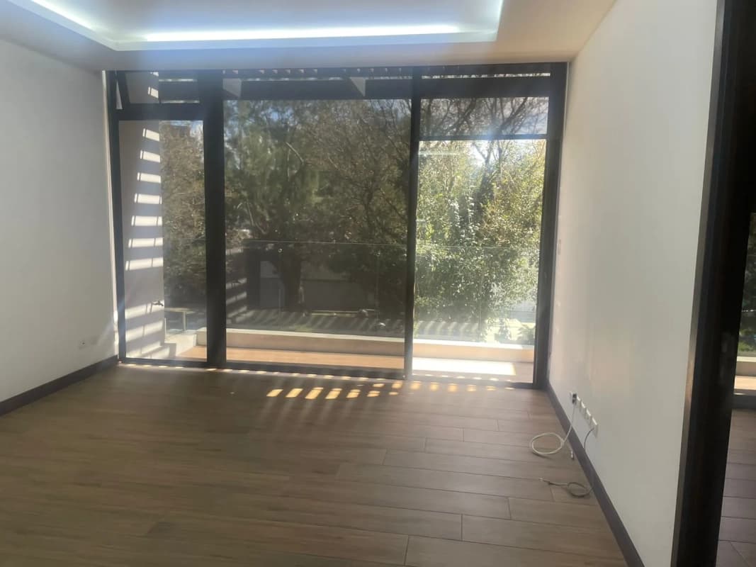 Apartamento en Renta Stanza, Zona 15 VH1