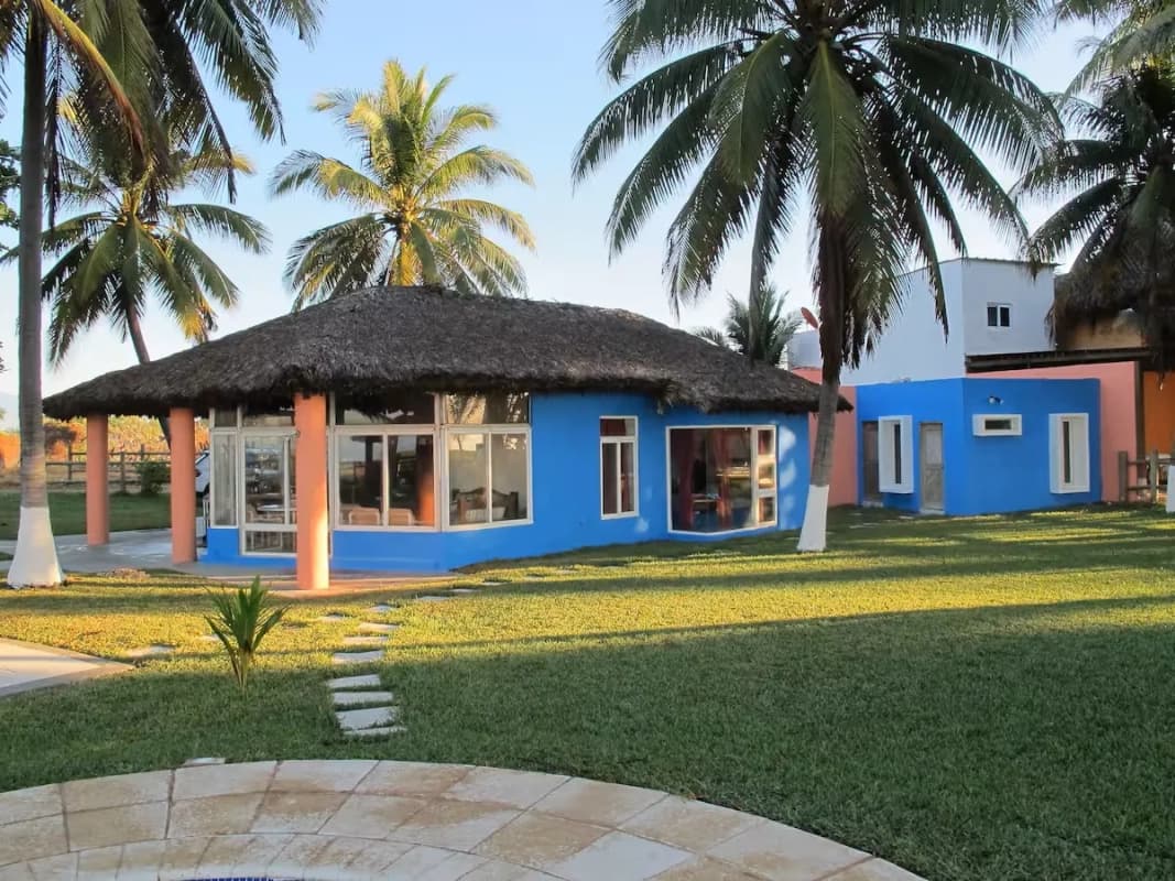 VENTA TERRENO DE 1.2O MANZANAS VILLA INCLUIDA EN MONTERRICO