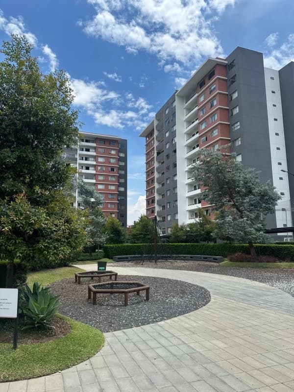 APARTAMENTO EN RENTA ZONA 14 SEGHUERIA
