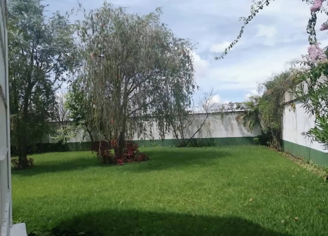 VENTA CASA EN LA MONTAÑA, ZONA 16