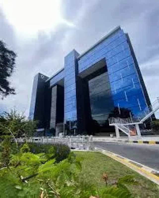 Oficina Zona 10 Renovati