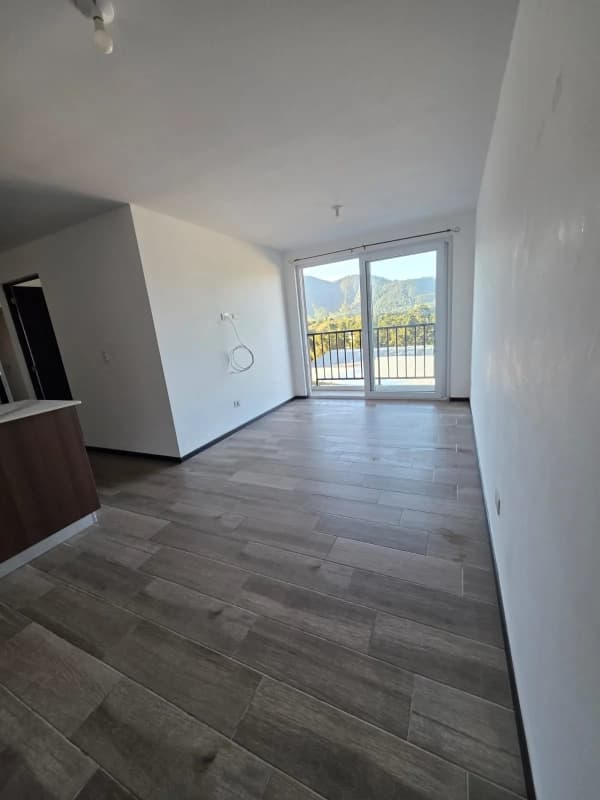 APARTAMENTO EN RENTA SANTO TOMÁS MILPAS ALTAS A 10 minutos de Antigua Guatemala
