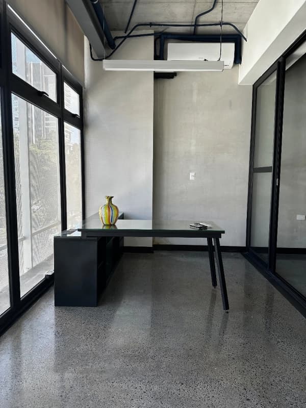 Unio zona 14, Moderna oficina en venta