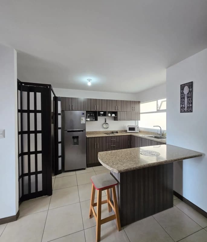 RENTA DE APARTAMENTO AMUEBLADO EN ZONA 11