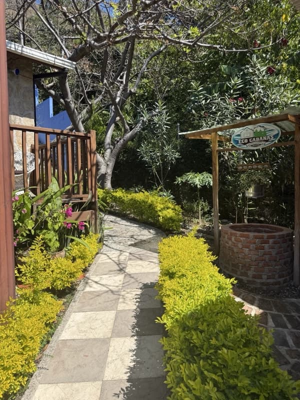 Hotel en venta SANTA CATARINA PALOPO ATITLAN (D)
