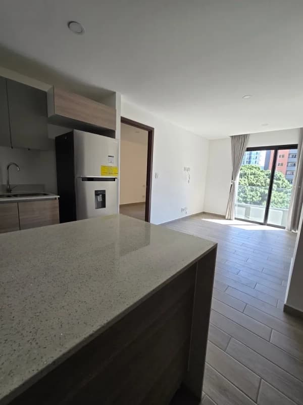Alquiler de apartamento en zona 10 Parque 10  de 2 dormitorios