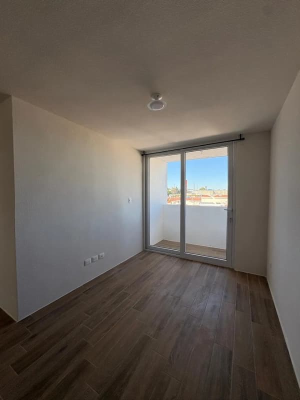 Apartamento en renta Bosques de San Nicolás zona 4 de Mixco