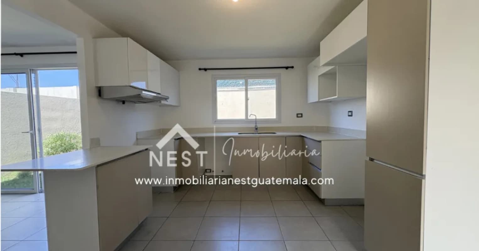 Casa amplia en venta | CUMBRES DE LA ARBOLEDA - Km 21.5 CAES