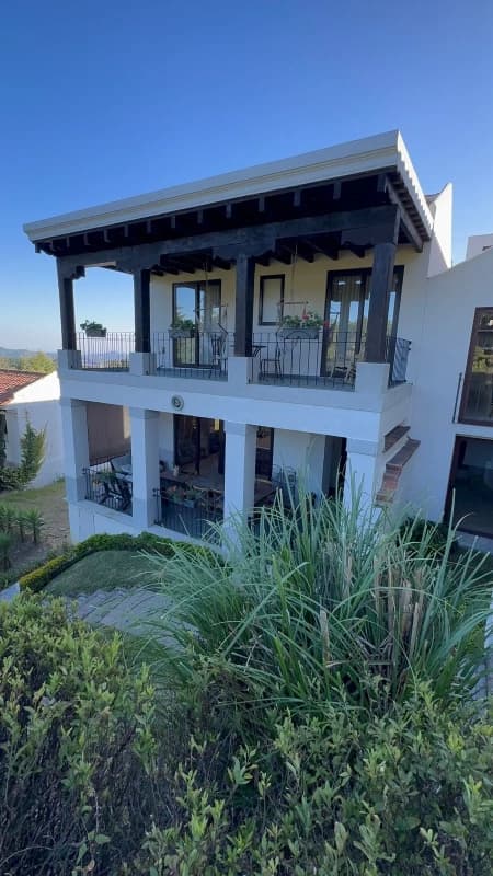 CASA EN VENTA CON PISCINA – LAZOS DE FRAIJANES; KM.20 CAES