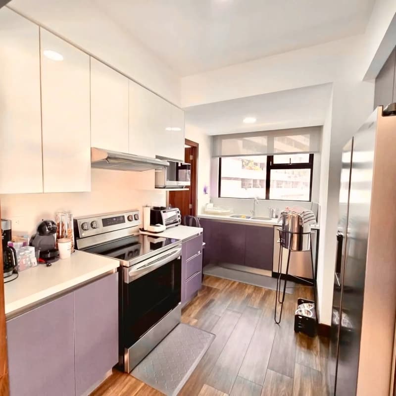 Zona 14 • Apartamento en Venta • Edificio Casa Roble