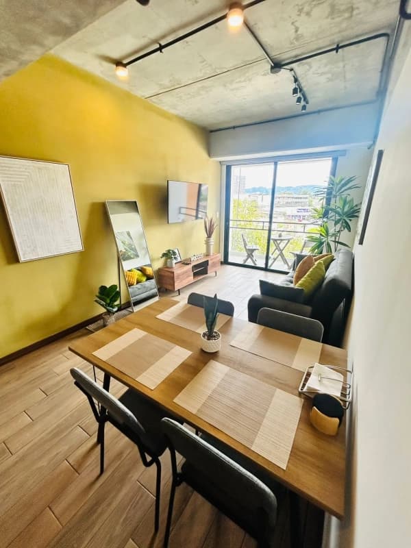 Apartamento Amueblado en Edificio Inara | 2 Hab + 2 Baños | $1,050
