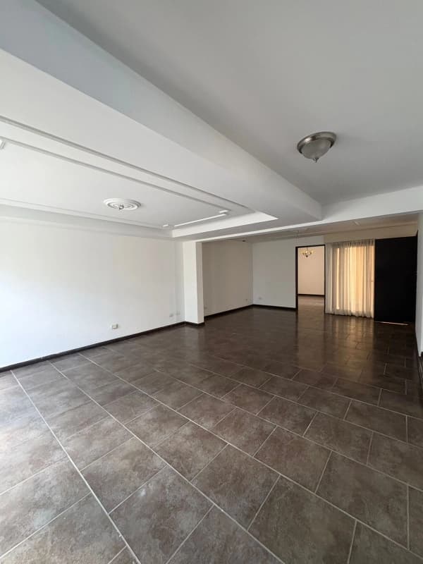 Casa en Alquiler Condominio Cumbres de La Arboleda, Km. 21.5 CES / EN DIRECTO 2026