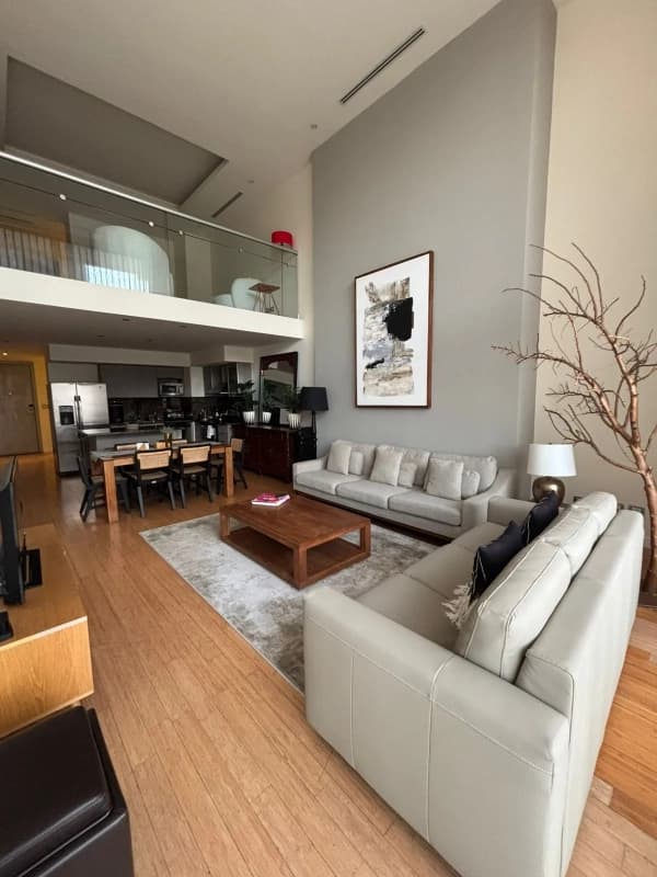 Apto Amueblado 2 Hab + Cuarto de Serv. $2,500 | Edificio Atrium Zona 10