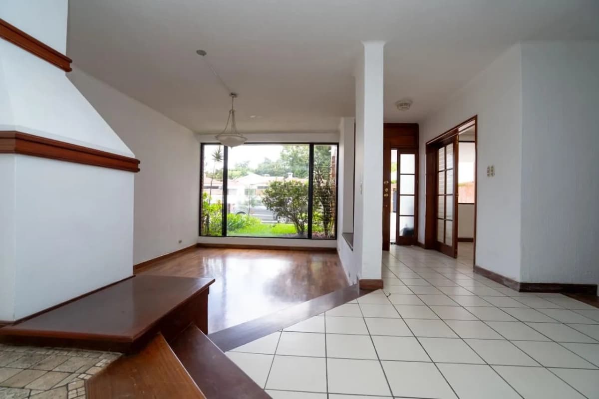 Casa en venta – Carretera a El Salvador, km 16.5