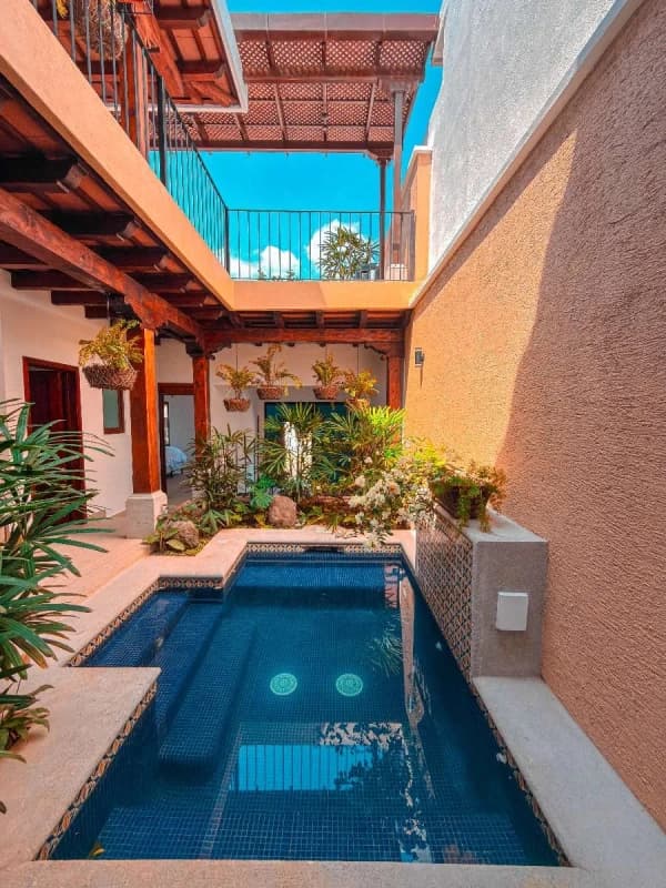 Los Franciscanos Ciudad Vieja, Casa en Venta. Luz