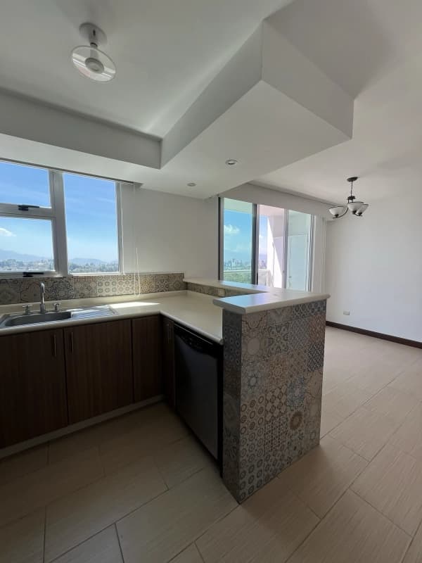 CONDADO LA VILLA / APARTAMENTO EN RENTA DE 3 HABITACIONES Y SALA FAMILIAR