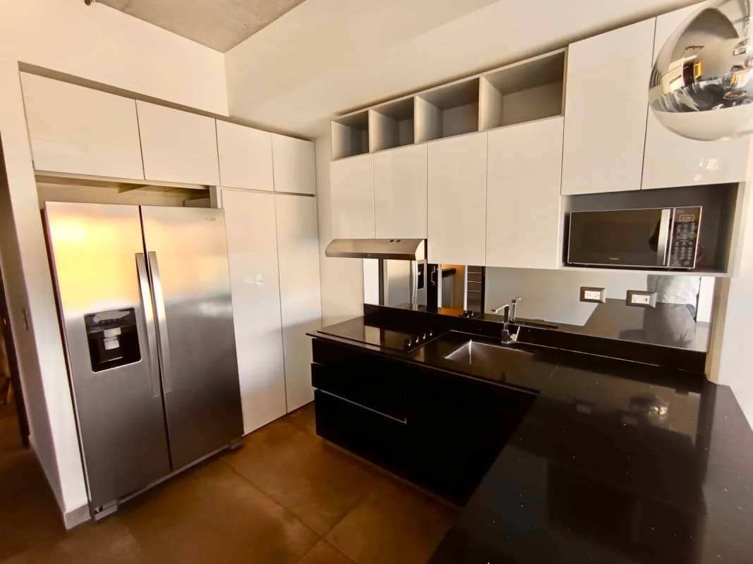 Zona 16 • Apartamento en Renta • Edificio Shift