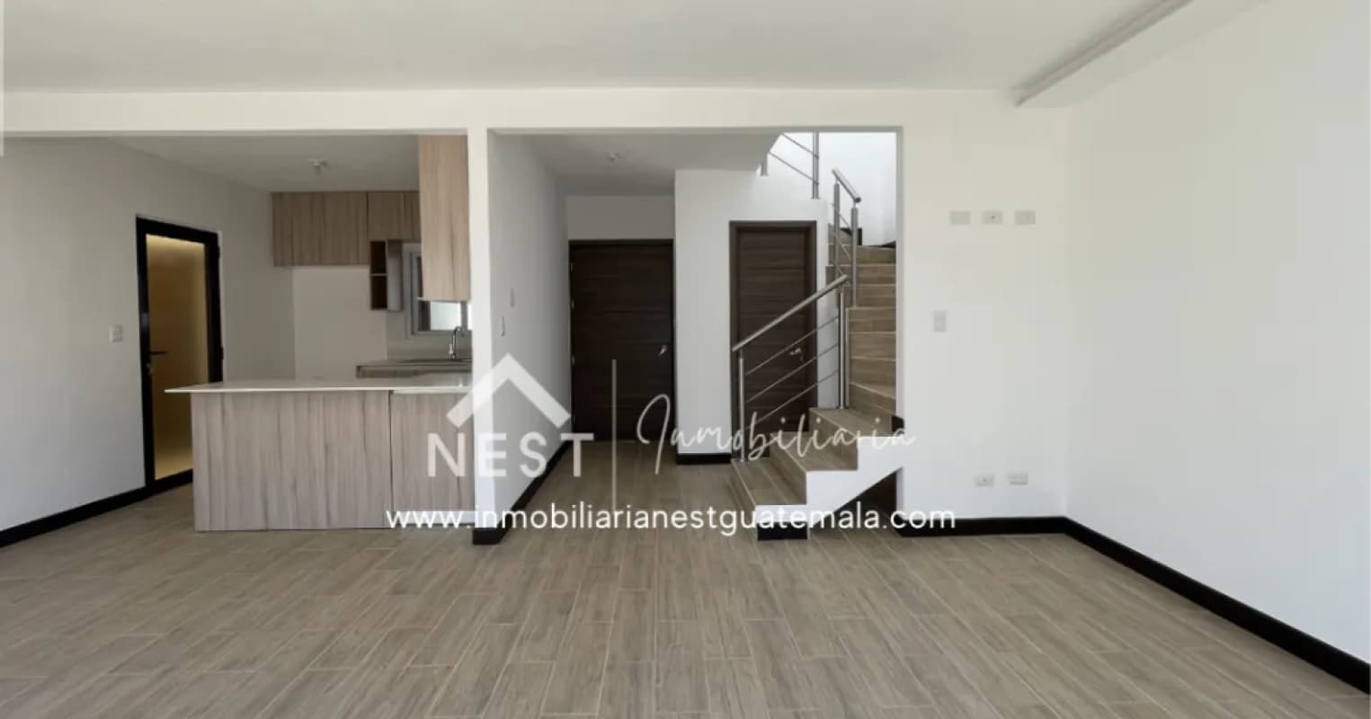Casa nueva en renta con jardín | Bosques de Santa Elena - Km 26.5 CAES